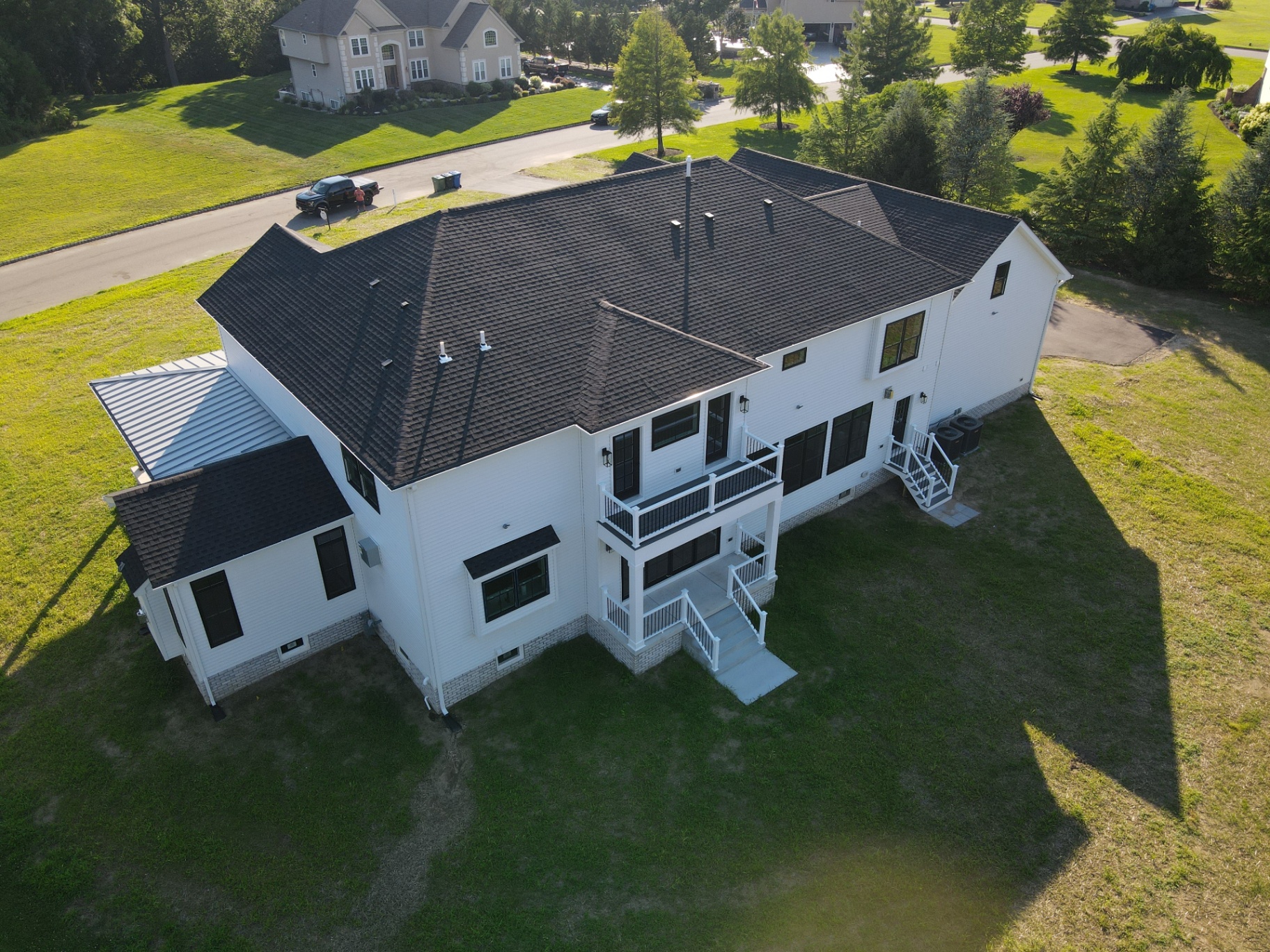 Swedesboro Residence — aerial view of the rear elevation and decks